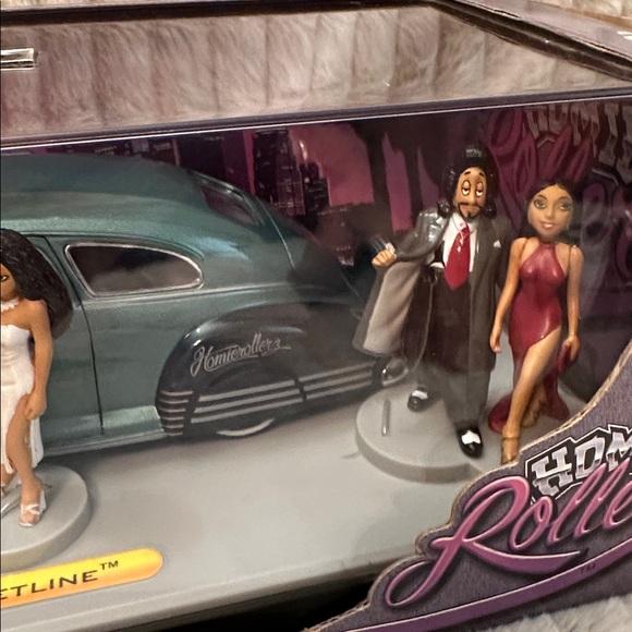 2003 Homie Rollerz 47’ Chevy Fleetline - Picture 3 of 9